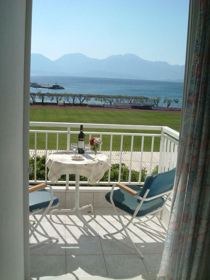 Stunning Seaview Town Apartment Agios Nikolaos  Exterior photo